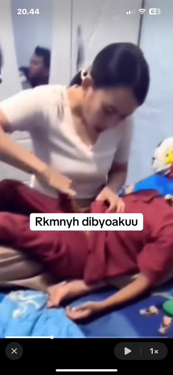 xlyn tweet media