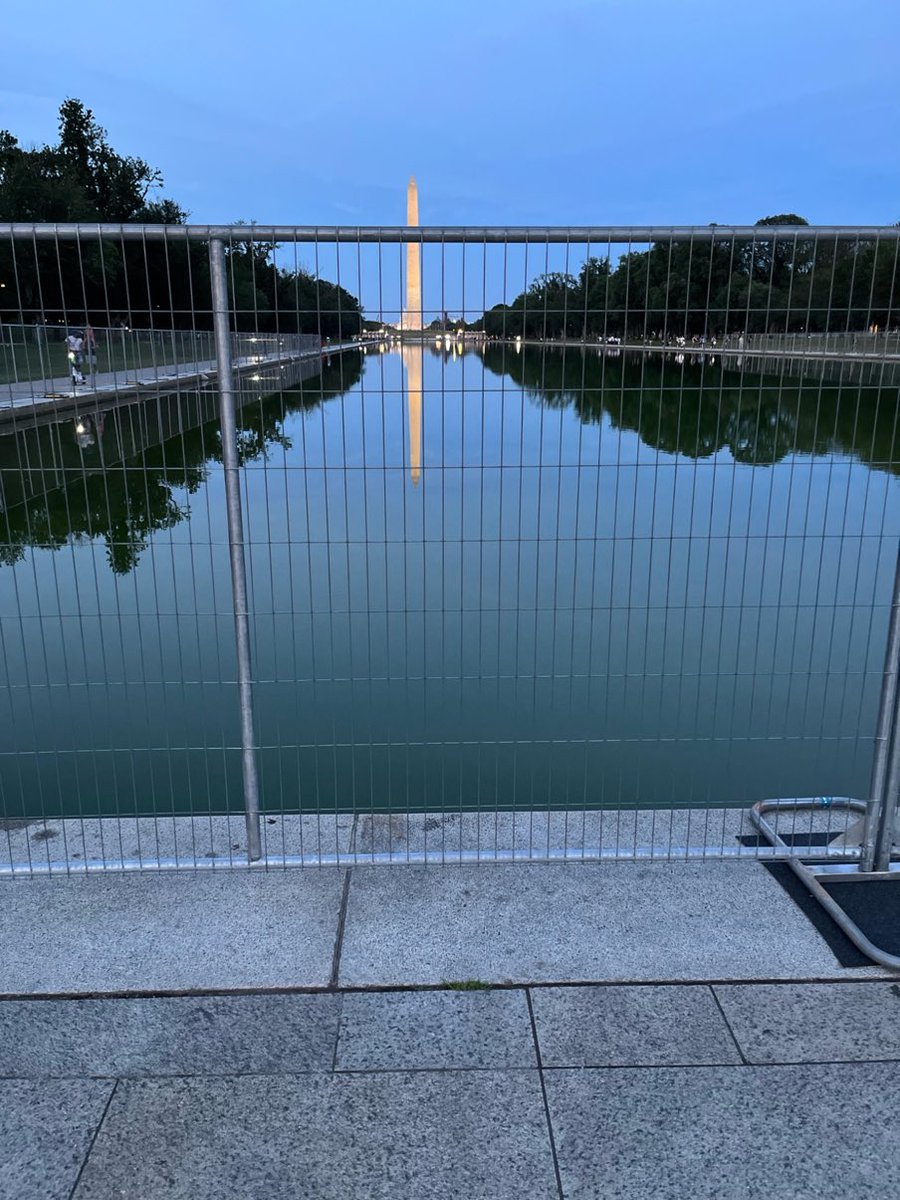 AesPolitics1's tweet photo. The swamp is being protected lmao https://t.co/h6CkqT9CMK