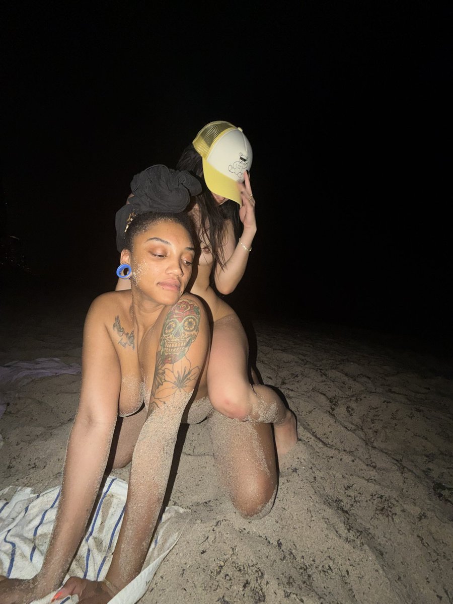 Sailormoonsnani's tweet photo. I teach a Spanish bitch creole,
She eating griot💦🫦👅 https://t.co/hlFPdKrvIj