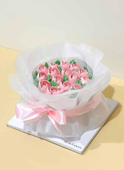 daily_dolce's tweet photo. Flower bouquet cakes made by our.cakeu https://t.co/VvkJ7bX2XB