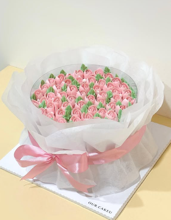 daily_dolce's tweet photo. Flower bouquet cakes made by our.cakeu https://t.co/VvkJ7bX2XB