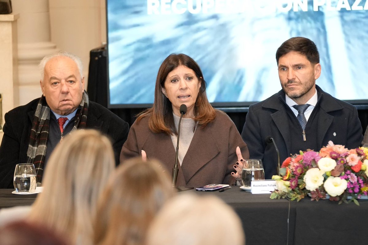 CamaraDipSF's tweet photo. RECUPERACIÓN DE PLAZA ITALIA 🌳

La transformación de este espacio representa mucho más que una intervención urbana. Es una apuesta a recuperar un lugar con valor histórico, cultural e institucional para que vuelva a ser vivido y disfrutado por la comunidad.

Con la participación de distintas instituciones y a través de un concurso público de ideas, avanzamos en un proyecto que integra patrimonio, espacio público y ciudadanía, fortaleciendo un corredor emblemático de la ciudad de Santa Fe y reafirmando el compromiso de construir ámbitos más abiertos, accesibles y pensados para las personas.