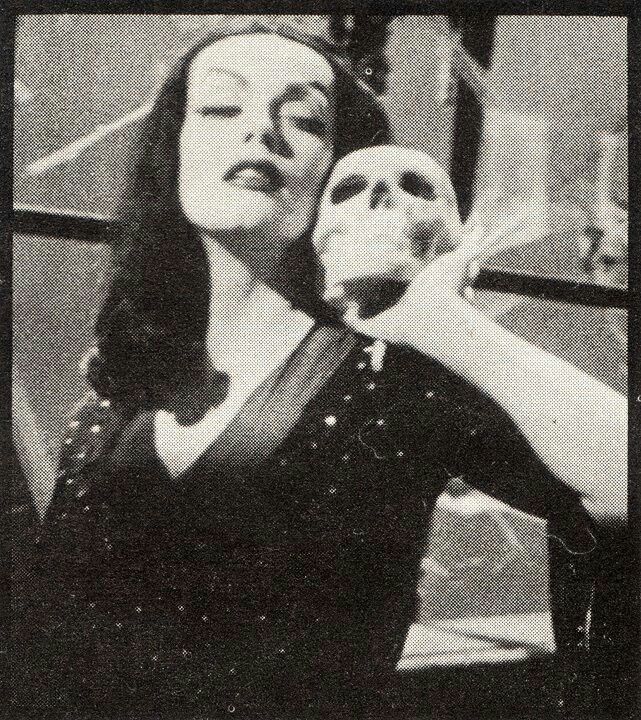 opheliafrumps's tweet photo. the scary gothmothers of all time https://t.co/1vzae56tAv