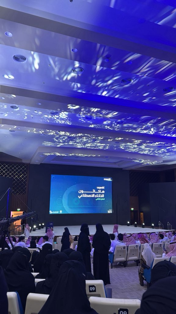 Kaya2n's tweet photo. الحفل الختامي لـ #AgentX 💫

تعلمنا واستفدنا والتقينا بكفاءات وطنية طموحة وجميلة جداً 🇸🇦🤍
الهاكاثونات هي بيئة لاختبار متانة الأفكار
و إيماء أثبت أن لديه رسالة وقيمة حقيقية! https://t.co/oViyvg3ycx
