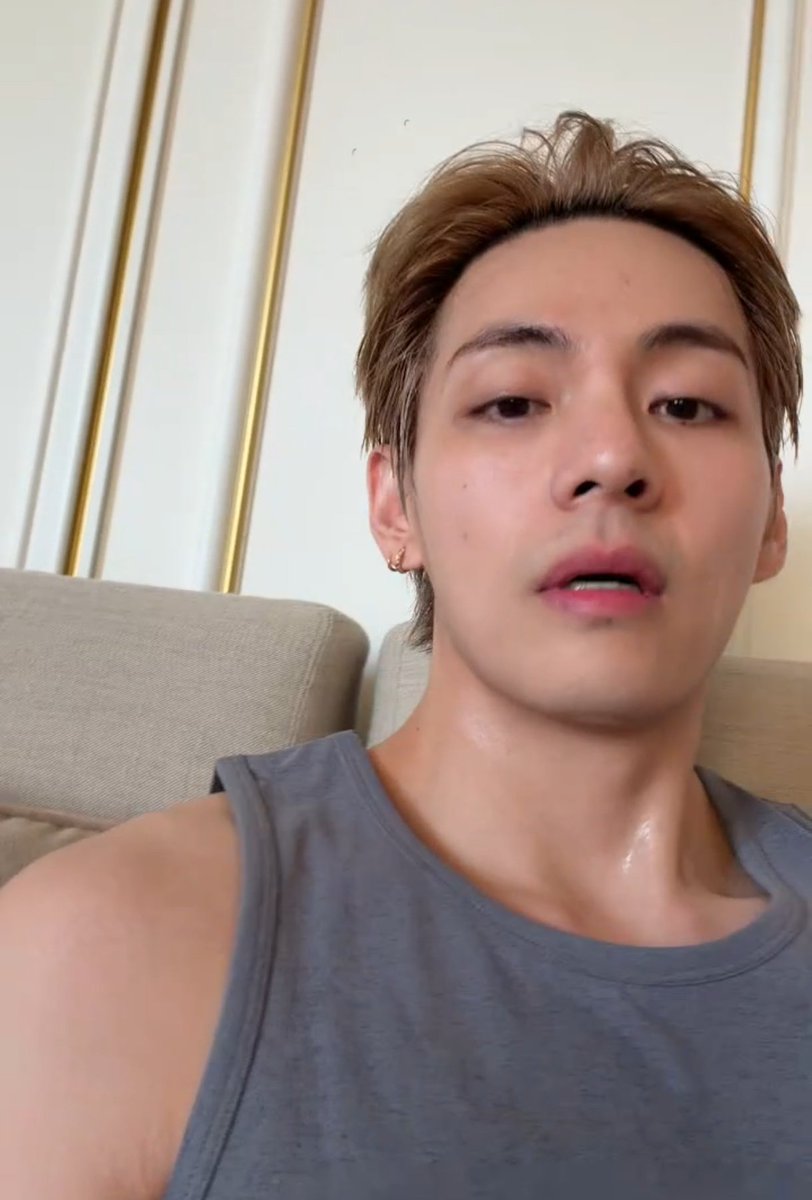 yeonieslips's tweet photo. RAW OMFG OMFGGG INSANE ASF https://t.co/Ot6Nwy51br