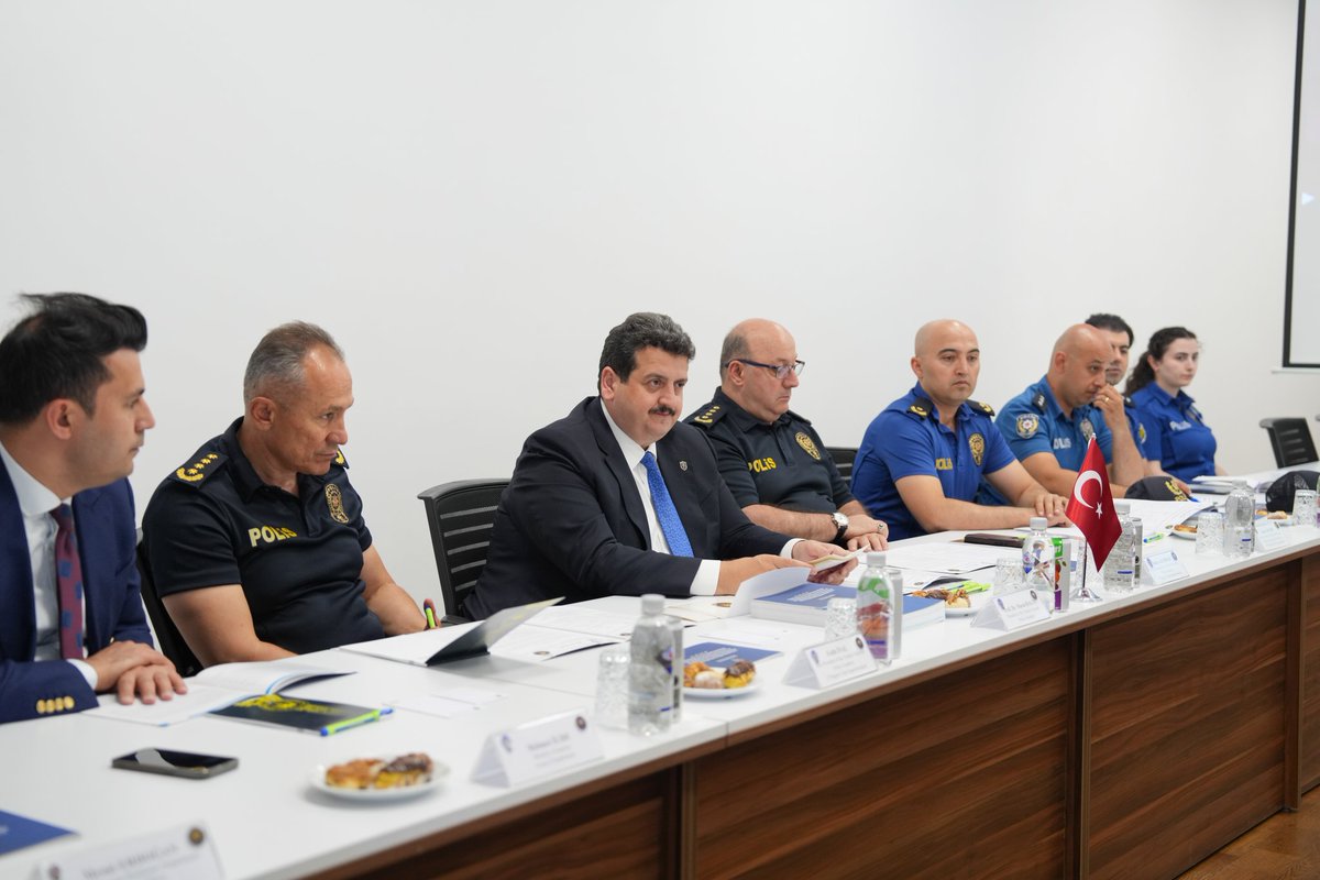 paedutr's tweet photo. 24 Haziran 2026 Çarşamba Günü Filistin Devleti İçişleri Bakanı Ziyad Mahmoud Mohammed HABALREEH ve beraberindeki heyet tarafından görüşmelerde bulunmak üzere Başkanlığımız Gölbaşı Yerleşkesine ziyaret gerçekleştirilmiştir.

Söz konusu ziyarete ayrıca, Polis Akademisi Başkanımız Prof. Dr. Murat BALCI, Filistin Devleti Büyükelçisi Dr. Nasri Abujaish, Filistin Devleti Polis Teşkilatı Genel Müdürü Tümgeneral Allam Omar Abdalqader Saqqa, İçişleri Bakanlığı Daire Başkanı Mehmet İL��Dİ Akademi Başkan Yardımcılarımız ve Filistin Sivil Savunma Genel Müdürü Kurmay Tümgeneral Akram Mahmoud Ali Thawabta katılım sağlamıştır.