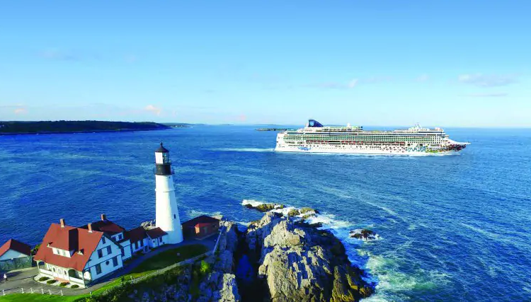 DEPackages's tweet photo. Cruising into Portland, Maine? Book a private shore excursion built around you needs and interests: Portland, lighthouses, Kennebunkport, lobster, Ogunquit, Nubble Light &amp; more.

Port days sell out quickly, so NOW is the time to book:
https://t.co/YCJVQTIiKz https://t.co/oVfRQlVVj2