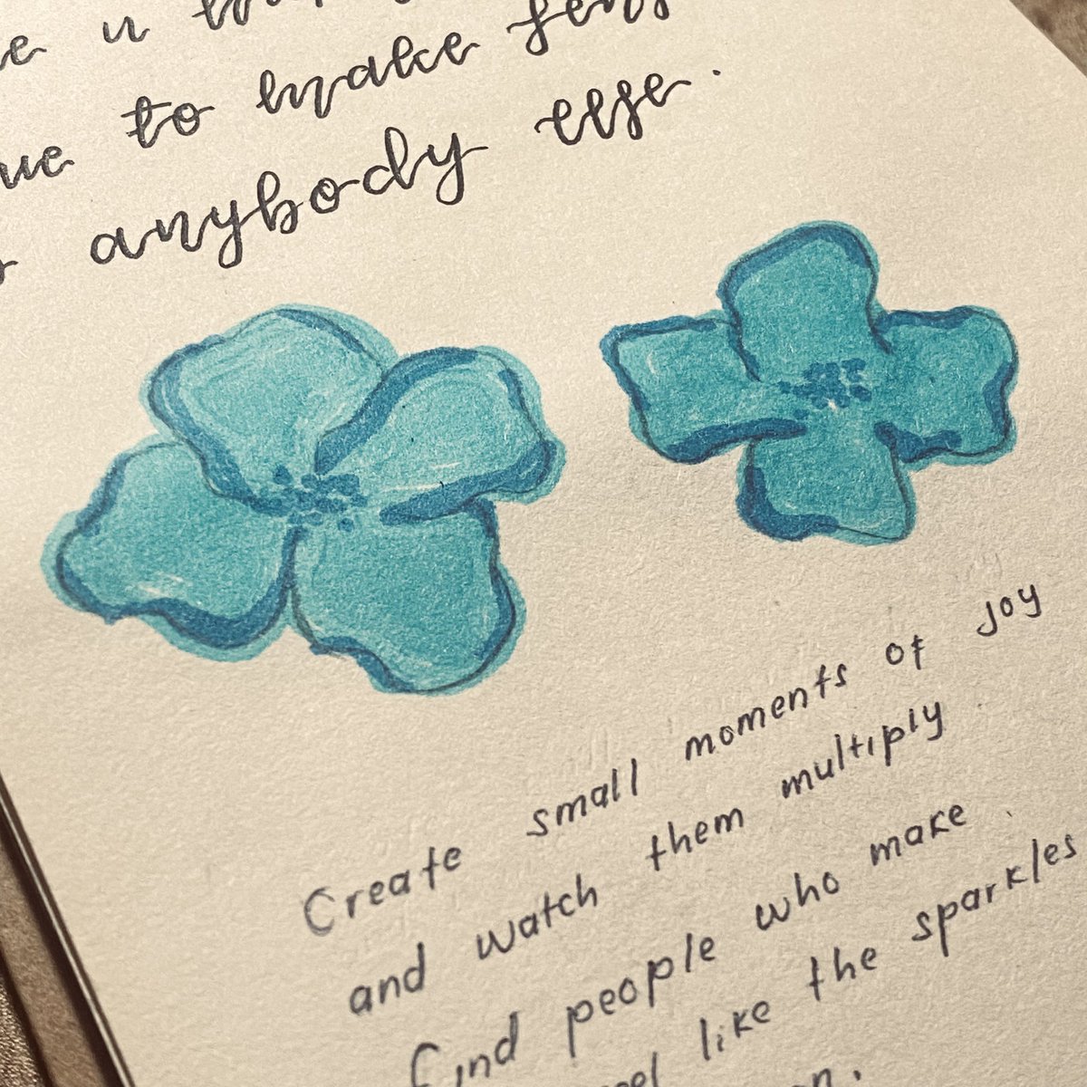 chhocodod's tweet photo. 25 june 2026 📬📑

today i read a book &amp; did some journaling 📓🖇️.

anw the author is such a good writer 🏆🥇. https://t.co/sU1Y8YuzFy