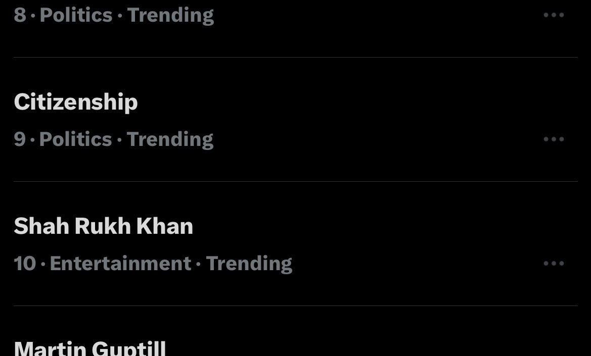 Bij_uji's tweet photo. Hahaha your paid bsdi trends can’t beat us … HAIL SRKIANS 🔥 

#34YearsOfKingSRKsRule https://t.co/vAt6UCsWfZ