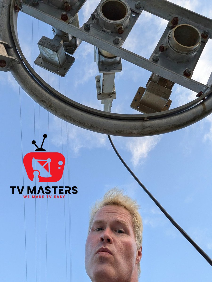 EztvMasters's tweet photo. 🚨 BEWARE SUMMERTIME HAZARDS! 🚨Signal interference happens - weather, faulty equip, etc. It's not everyday you go through your troubleshooting list to find you've been fighting a tiny adversary. We're thrilled to report we have successfully cleared yet another Wasp Fade!🐝 https://t.co/mqf9MrLmjx