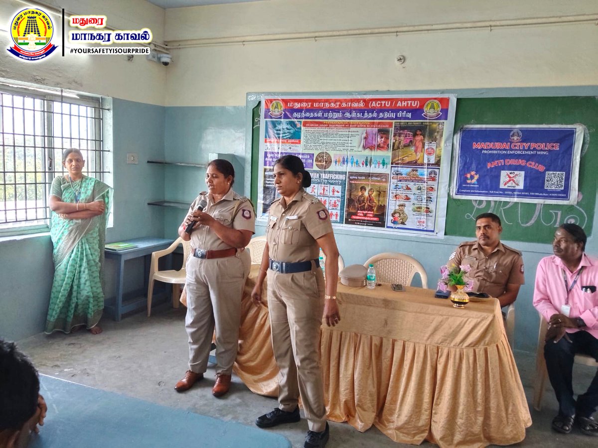 Mdu_CityPolice's tweet photo. ANTI DRUG CLUB மன்றத்தின் போதைப் பொருள்கள் தடுப்பு தொடர்பான 266-வது விழிப்புணர்வு நிகழ்ச்சி

மேலும் விபரங்களுக்கு:
https://t.co/JaSN73n72E

 #MaduraiCityPolice #DrugAwareness #antidrugclub #publicservice #MaduraiEvents #Awarnessprogram #yoursafetyisourpride https://t.co/YHi5MkBmgE