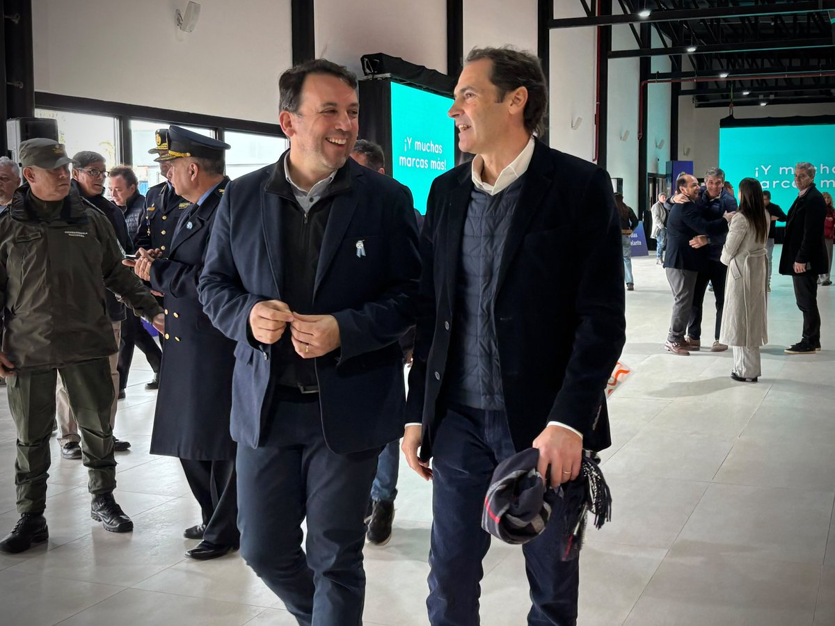 TadeoGZ's tweet photo. La Terminal de Mendoza es la puerta de entrada para miles de personas todos los días.

Con Espacio Costanera se suman comercios, gastronomía y nuevos servicios que mejoran la experiencia de mendocinos y turistas, y también generan más movimiento y oportunidades de trabajo en la zona.

Recuperar y poner en valor lugares estratégicos es una forma concreta de hacer crecer Mendoza.