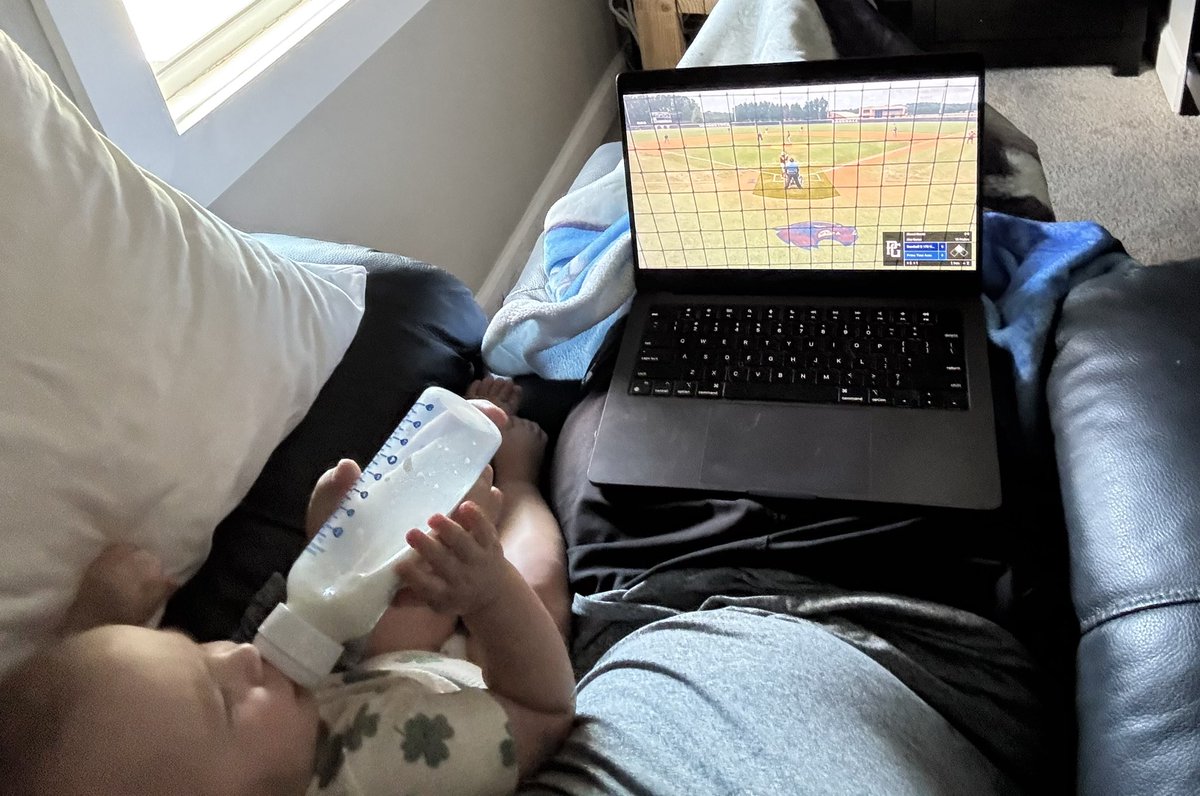 AdamPosey's tweet photo. @MaconWBurner Finding ways to grind it out on a Wednesday. I’ll put the entire burnerverse in some Royals gear if it helps us get players https://t.co/OeFtLRvtvK