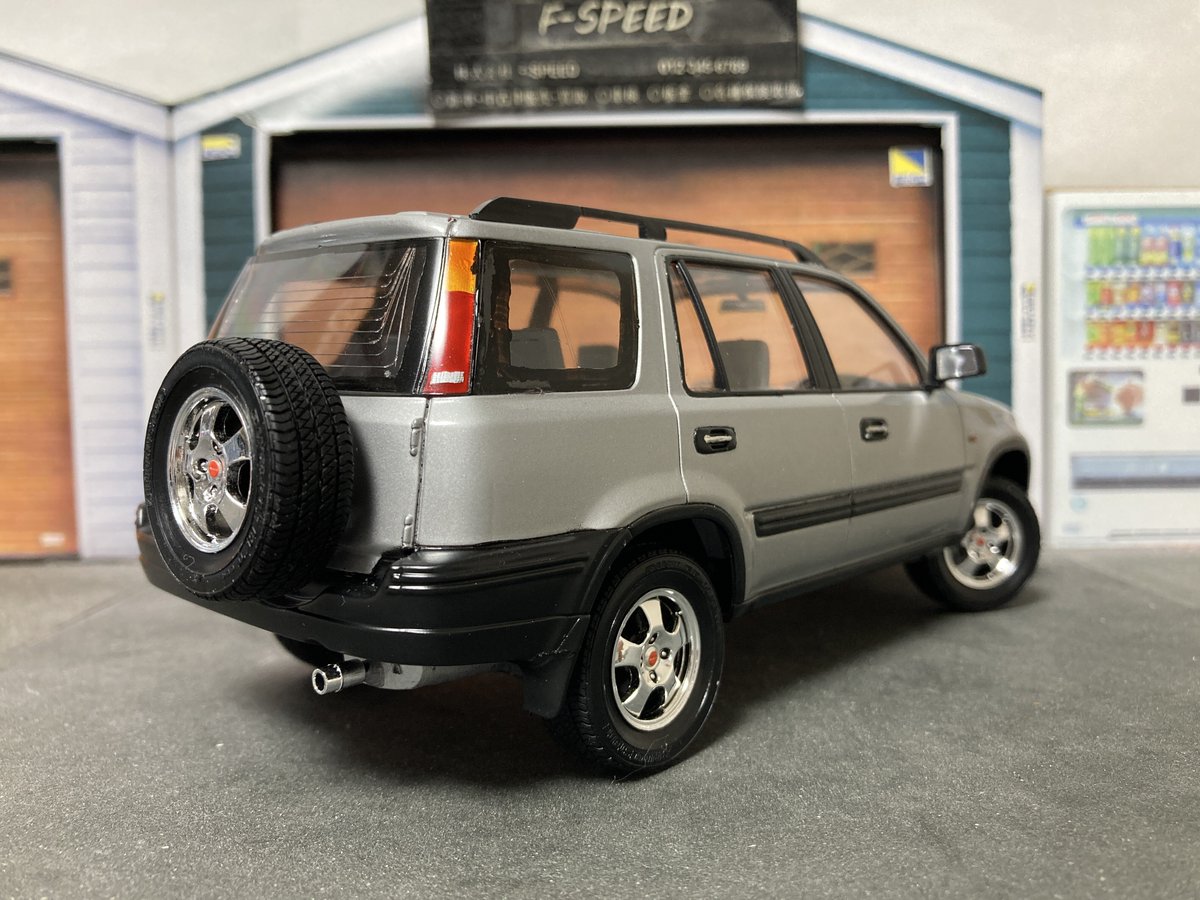 FSPEED8's tweet photo. アオシマ ホンダ CR-V 完成🎉 

ボディカラーは NH595M　ジンクシルバーメタリック をイメージして製作💡

#ホンダ 
#CRV 
#ED1 
#プラモデル 
#カーモデル 
#完成品 
#アオシマ 
#青島文化教材社 

CA00161 https://t.co/4bo592GIdg