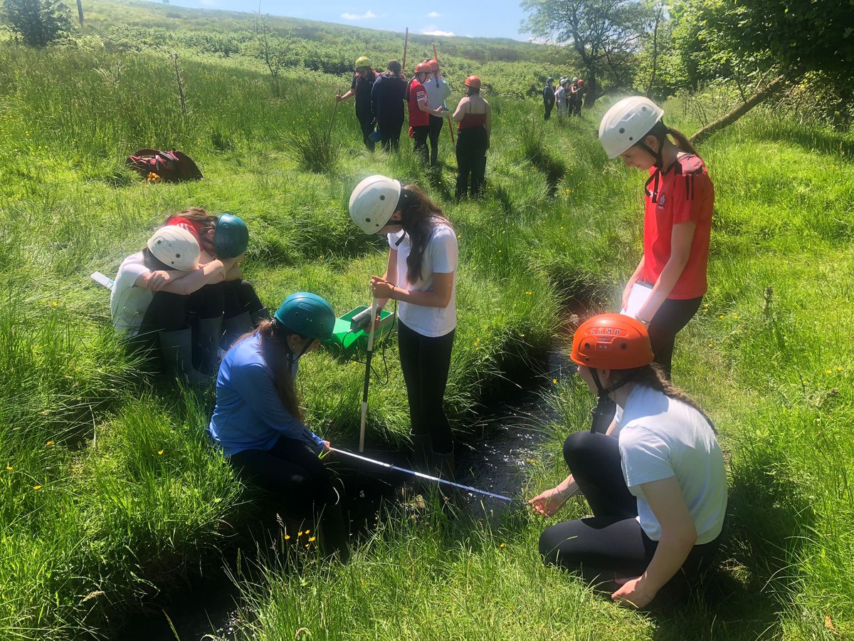 ThornhillGeo's tweet photo. Mr Clyde’s GCSE geographers braved the wilds of the Curly Burn yesterday—armed with clipboards,📋 stylish footwear,🥾 and a surprising amount of enthusiasm for getting their feet wet. 💦 #fieldworkinaction @ThornhillDerry @FieldCentre https://t.co/802e7Ygzt1