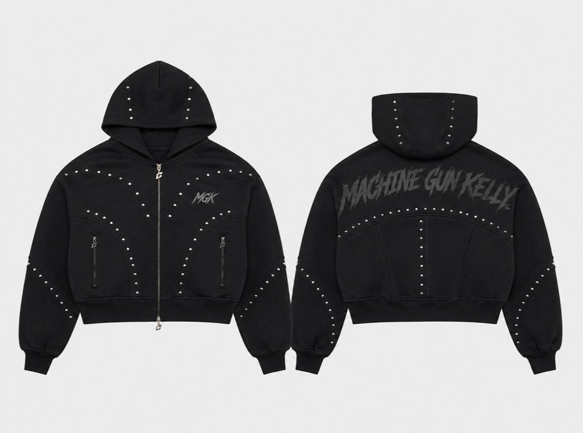 AllThingsKells's tweet photo. Designed this stud set and now i’m mad it doesn’t actually exist 😭🖤 💎. Like i need this in my closet immediately https://t.co/nzlORqiR7F