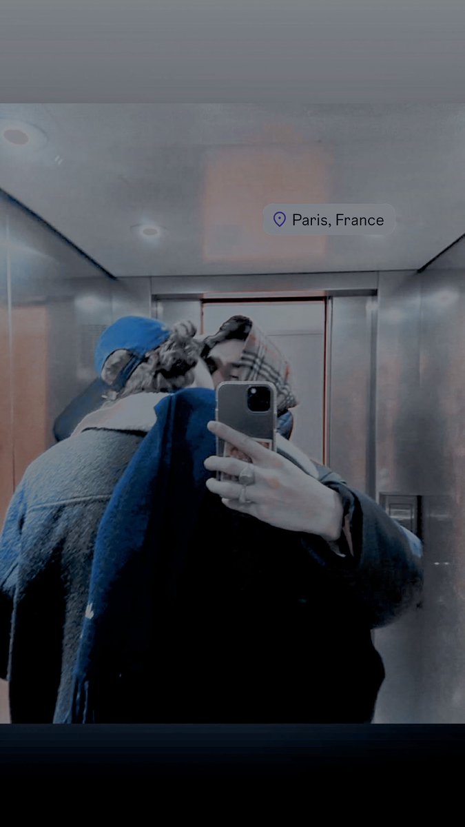 ofstorriefiles's tweet photo. Paris brunch with him. https://t.co/OkoWEOujU1
