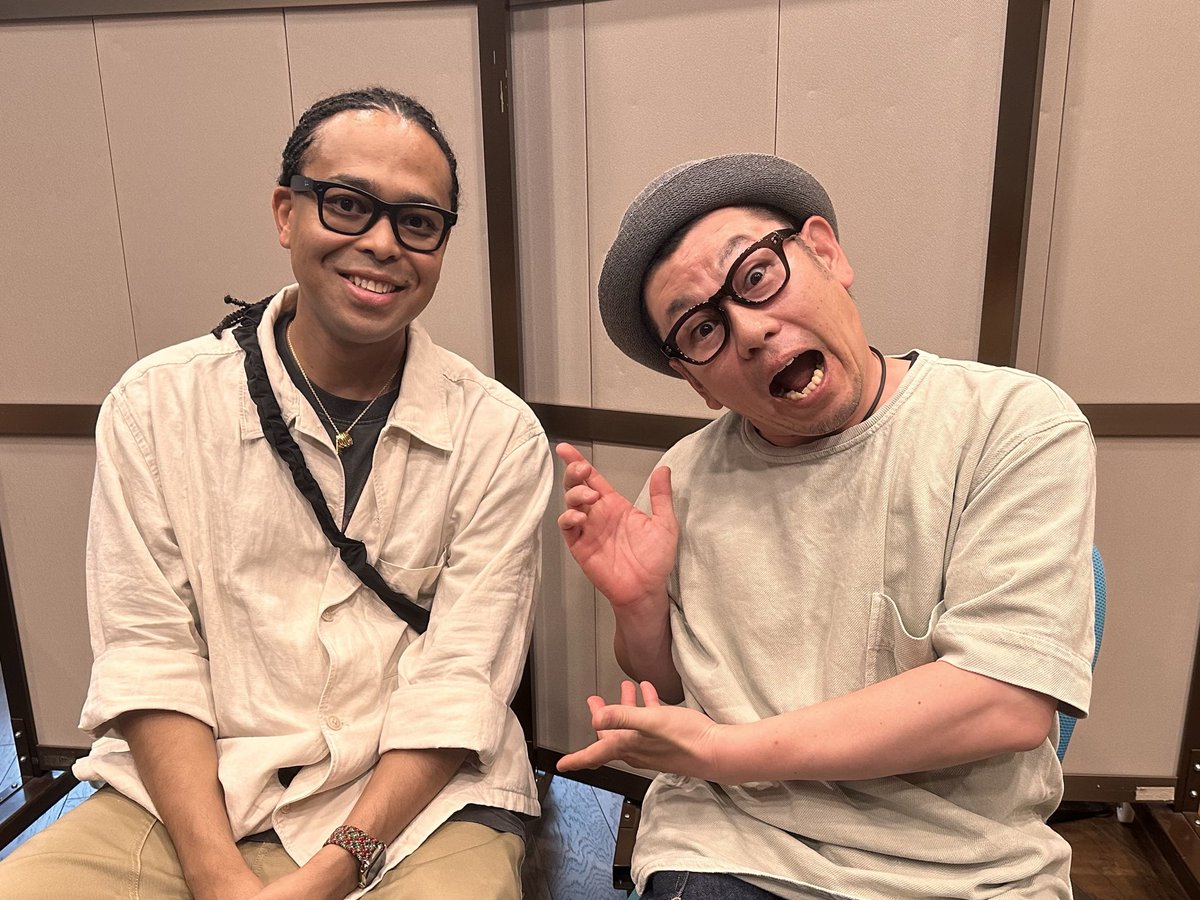 katojunmania's tweet photo. 放送局をパトロールしていると、EXILE  /EXILE THE SECONDの #ネスミス（@ex_nes_official）さんだぁー！

コンサート会場で客席から小さーく見えている人が、リアルサイズで隣にいるなんて嬉しいねぇ。

彼との共通点は熊本の米焼酎 #白岳KAORU （@hakutake46 ）を愛飲しているという事（笑）。 https://t.co/ytPn7Er3dJ