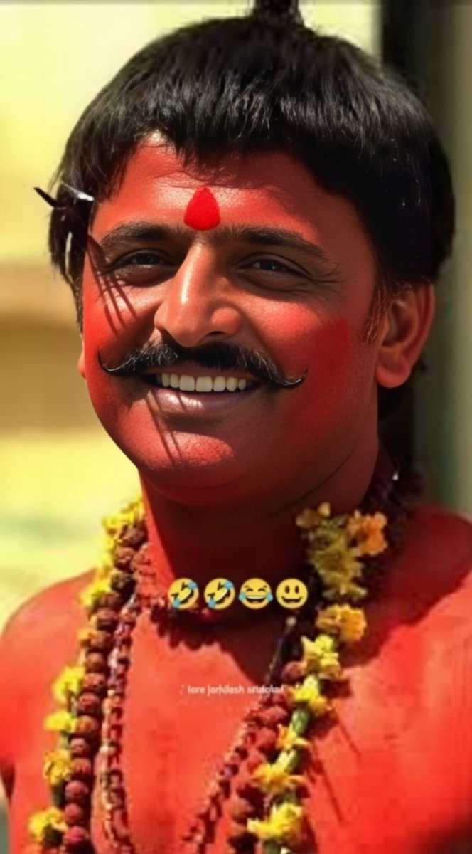 manoosoni's tweet photo. @pallavict I will not be surprised that before 2027 elections, @yadavakhilesh will be roaming in Prabhu Bhakti like this. https://t.co/NQYeqXRv3l