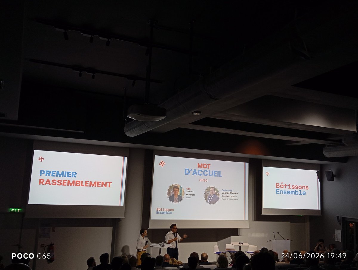 chang_hua's tweet photo. La vérité, la confiance et l'État de droit - Ce soir, le #PremierRassemblement de #BâtissonsEnsemble avec @modem @UDI_off @HorizonsLeParti @PartiRadical @PartiRadicalG cc @batissonsens https://t.co/PZcxFDbkwa