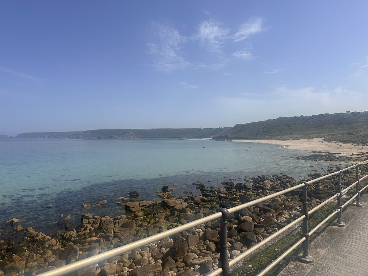 tomharris720's tweet photo. Sennen Surf Trip Day 3! 
Managed to finally get in a surf early this morning, followed by a beach day and then dinner in St Ives! ☀️ 🌊 #dhsbcew https://t.co/4E3Hnlmwtt