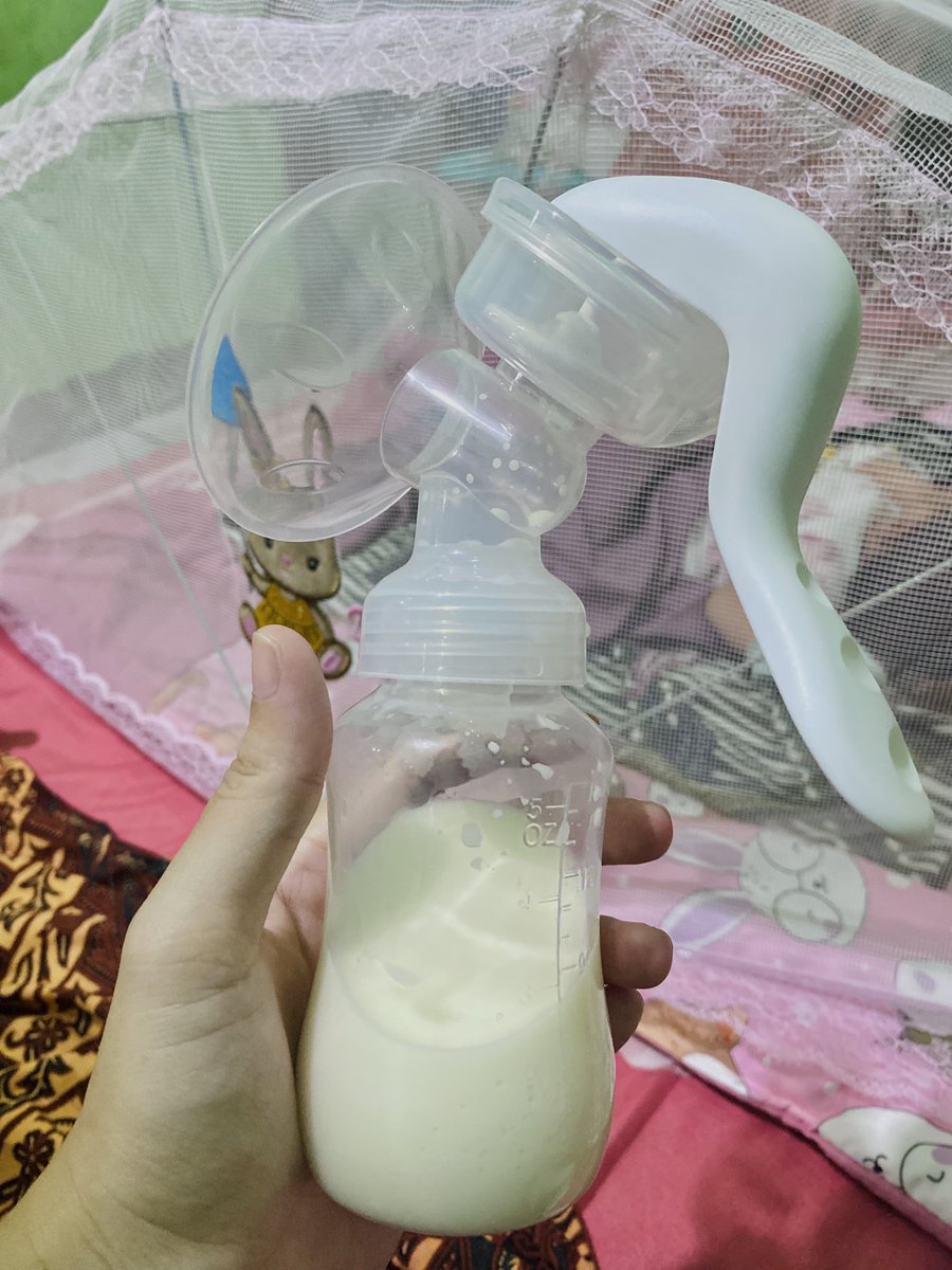 elofiiii's tweet photo. 100ml pertamaku dalam sekali pumping 🥹 https://t.co/vnlVUNHZVQ