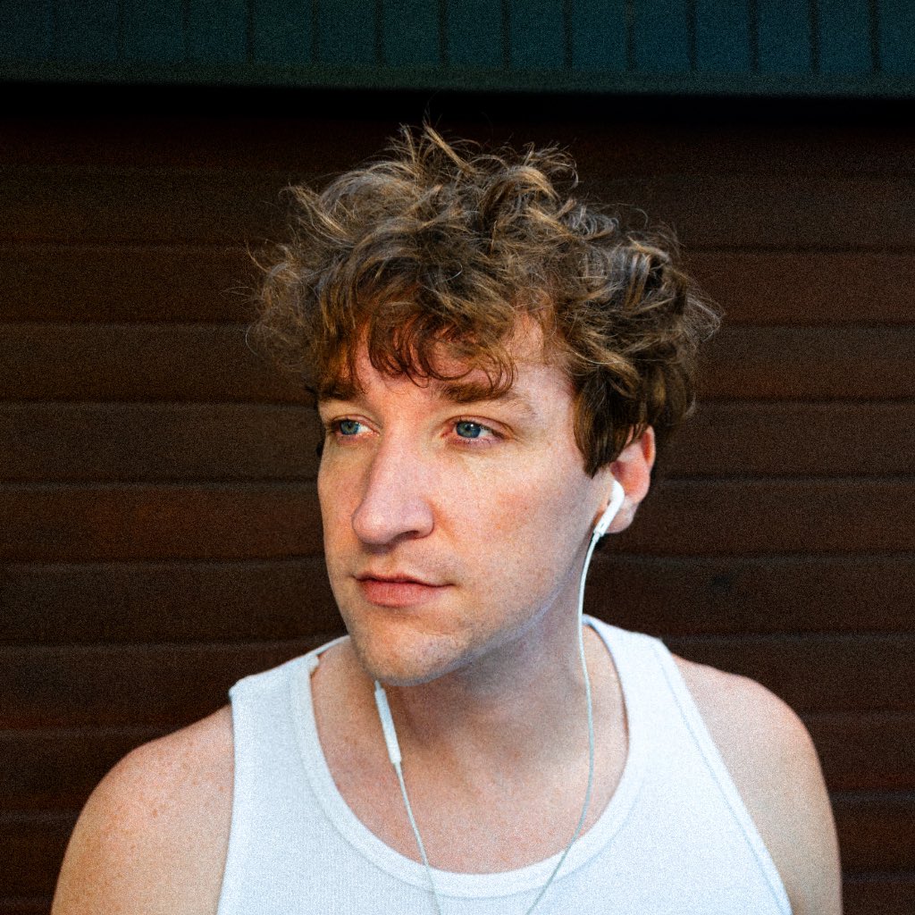 louisfutonbeats's tweet photo. Almost about that time again ⏳#newprofilepic https://t.co/bFoanNctLD