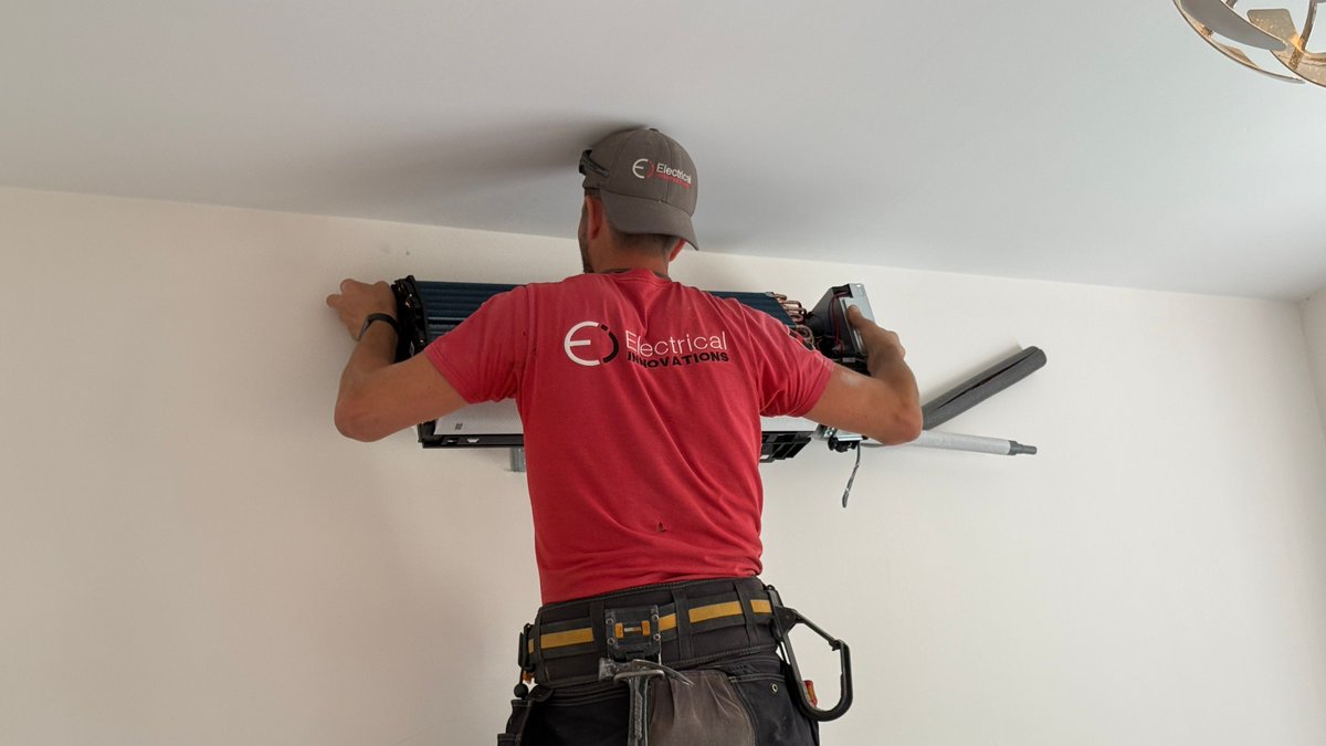 ElecInn's tweet photo. Dreading another hot, restless night?
Call us for a free Aircon Quote. https://t.co/ojz7pXfKlB