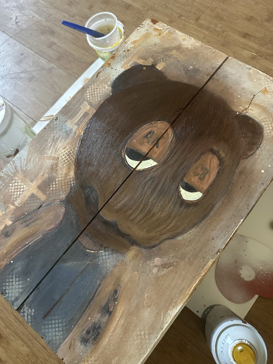 Marversal_eth's tweet photo. Thank you very much @AKCBSalesBot and grateful for the blessing 💯
May you please have a wonderful day and to all Beasts in the @akidcalledbeast community you’re the best in this space period. 🫡
Here’s a painting I’m working on for the new studio 🎨
#BeastShare #AKCB https://t.co/ktKjyfvuQx