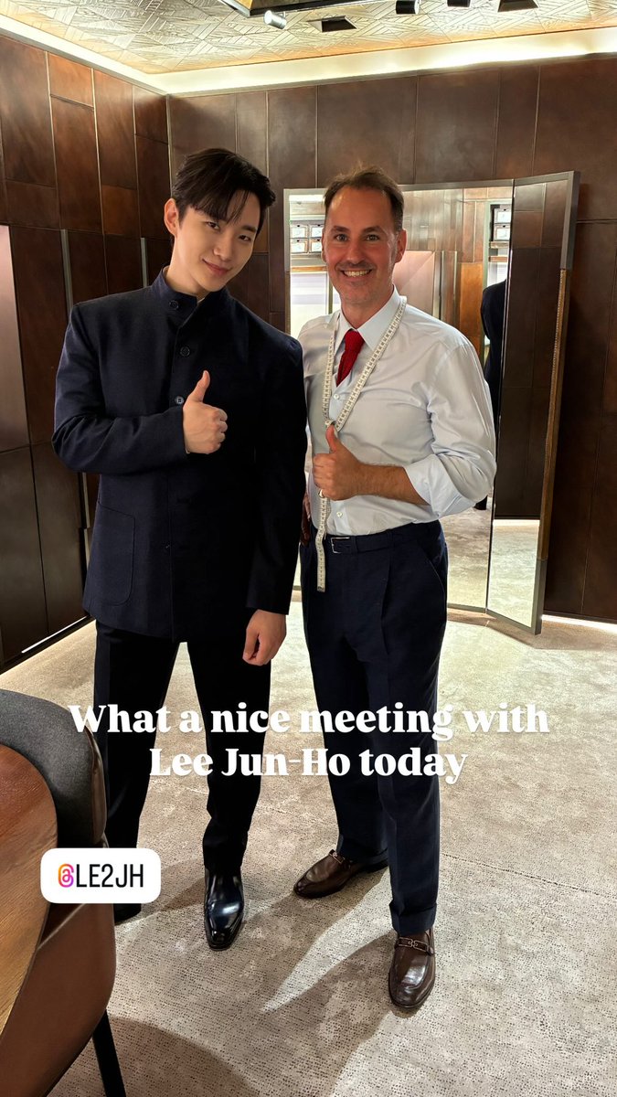 le2jh_vicky's tweet photo. 260624 20:16:45 @floriansirven instagram story
What a nice meeting with
Lee Jun-Ho today
260624 20:16:46 @floriansirven instagram story
#이준호 #LEEJUNHO
#벨루티 #BERLUTI
#PFW #ParisFashionWeek #SS2027 https://t.co/nvWEBbRovH