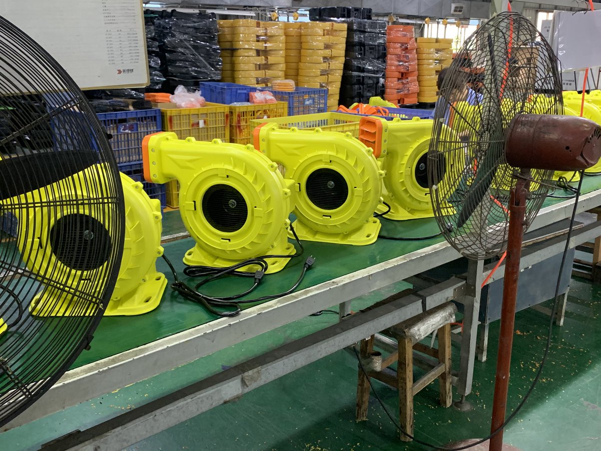 HW_AirBlower's tweet photo. Real record of making Inflatable blowers  #hwairblower  #turbine #fan #blowers #inflable #AirBlower #manufacturer #HuaweiAirBlower https://t.co/7DCR4Fz7Go