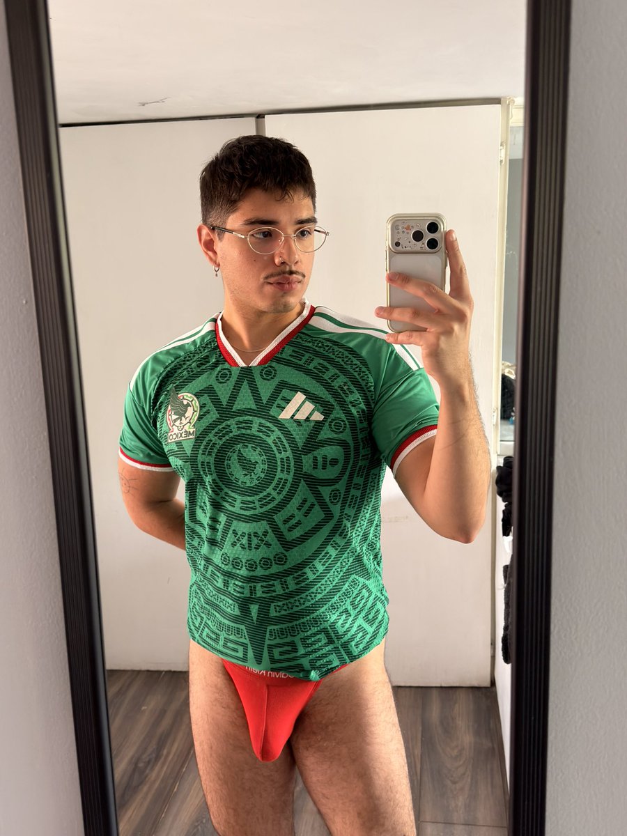 emoolio's tweet photo. 🇲🇽🇲🇽 https://t.co/7Fl63J7igZ