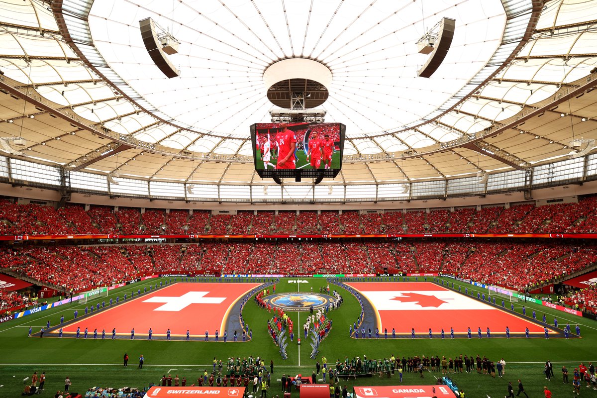 fifaworldcup_fr's tweet photo. Esthétique. 🏟️🔴

#FIFAWorldCup https://t.co/ffLHA6GFLg