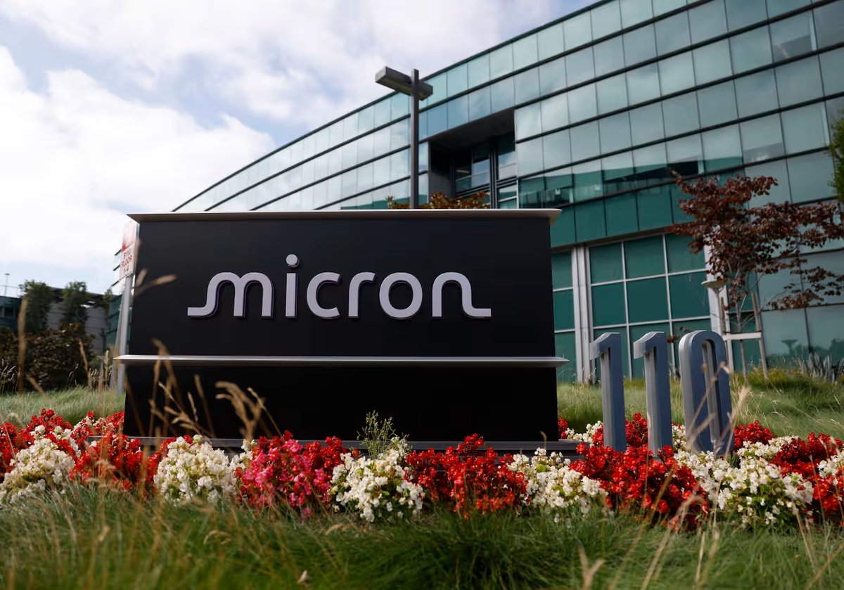 STMorningNote's tweet photo. 🚨 BREAKING: One of the most important earnings reports of the quarter drops after the close today.

Micron Technology $MU has become a key barometer for the AI trade, supplying the memory chips that power AI infrastructure.

Tonight's results could provide one of the clearest reads yet on the strength of the AI boom.
