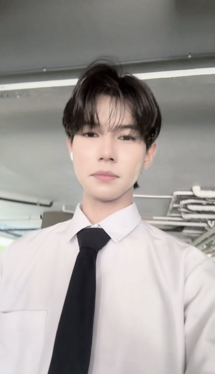 taroauu's tweet photo. ต้าห์อู๋ครับ เกิด06 🐶
- กำลังเรียนธุรกิจการบินอยู่ อยากเป็นสจ๊วตมากๆ ความฝันตั้งแต่3ขวบ
- ชอบกินสตอเบอร์รี่ กับ ช็อคโกแลต 🍓🍫 
- เป็นคนพูดมากพูดไปเรื่อยพูดได้ทั้งวัน
- เป็นคนขี้หวงมากๆๆ
- ชอบฟัง podcasts มาก
- เกิดมาไม่เคยมีแฟนสักคนนน ให้จะมาเป็นแฟนคนแรกน้าาา https://t.co/7BJ8Vns3bK