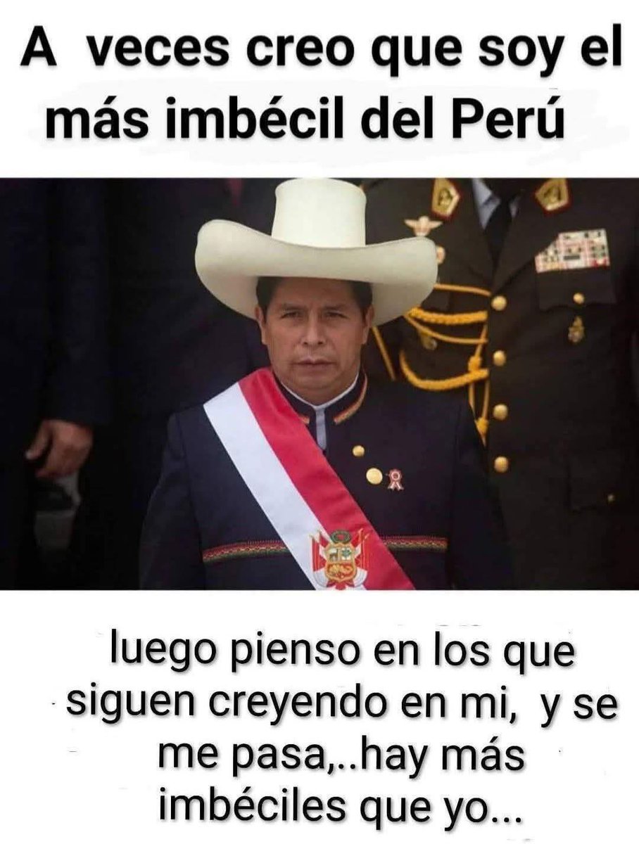alconsombra's tweet photo. @PedroCastilloTe Farsante, tu no eres ningún campesino, eres un millonario en una cárcel de lujo, tus hijos y tu esposa cobran 10mil dólares al mes. Y engañas a la gente humilde que eres un campesino pobre, pobre y triste ratero payaso. Ojala te pudras en la cárcel mentiroso estafador. https://t.co/HUVv5IaqSM