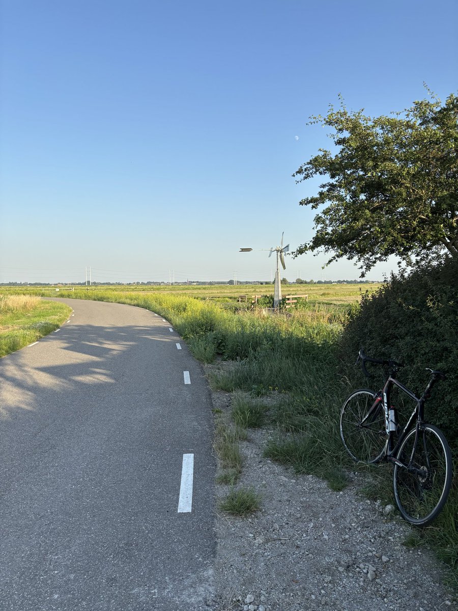 Kurssebaum's tweet photo. Het was weer eens heerlijk #avondetappe #wielrennen https://t.co/8TbetRMwv6