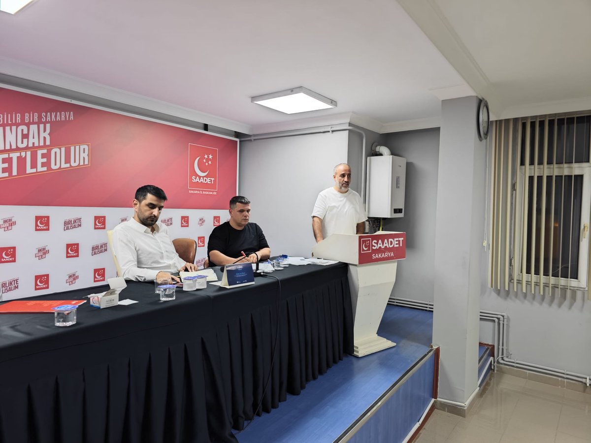 spsakarya's tweet photo. Sakarya İl Yönetim Kurulu Toplantımızı gerçekleştirdik. Şehrimize ve teşkilatımıza dair çalışmalarımızı istişare ederek önümüzdeki dönemin yol haritasını değerlendirdik. Birlikte, kararlılıkla çalışmaya devam ediyoruz. https://t.co/TQjdvesLTK