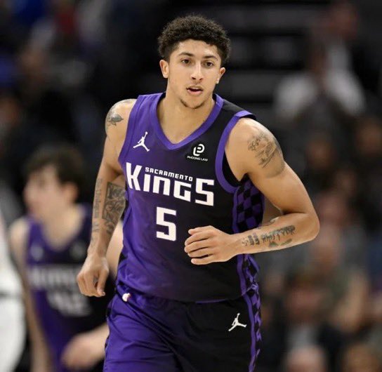 SactownJack's tweet photo. Nique I’m sorry but #5 belongs to @Dariusacuff5 https://t.co/T6ktO1RTe3