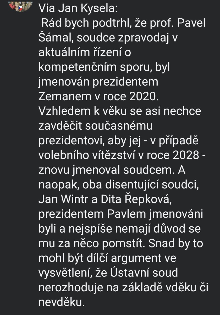 Ro_Kolar2's tweet photo. Zkopírováno odjinud:
Hele a teď vážně. Puč je pokus o nelegální převzetí moci v zemi. Pokud ministr zahraničí, tedy jeden z nejvyšších činitelů v republice, veřejně říká, že probíhá pokus o puč, není to jak když někde u Klausů v kuchyni šeptá Vendulínovi, že by ho rád poškádlil na jaklovi. Tvrzení o puči z úst člena vlády je třeba brát zcela seriózně. A jsou dvě možnosti, výhradně tyhle dvě. 

Buď skutečně probíhá pokus o puč a pak je třeba aby státní moc okamžitě a důrazně reagovala, pučisty pozatýkala a obvinila je dle příslušných paragrafů. 

Nebo neprobíhá pokus o puč a pak se má Macinka ale na minutu pakovat z úřadu, být zbaven imunity, trestně stíhán a odstíhán buď za šíření poplašné zprávy, zvlášť závažné vzhledem k jeho funkci a společenskému postavení, nebo za rozvracení republiky ve stadiu pokusu. 

Tady nejsme v Bělorusku !!!