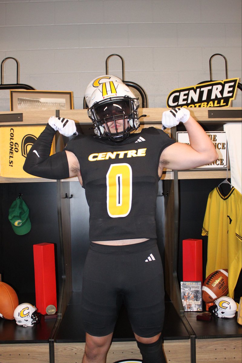 DrakeWill0ughby's tweet photo. I appreciate the visit and your from Centre yesterday! @CentreFootball @Coach_SMurray https://t.co/th3AUzSXpC