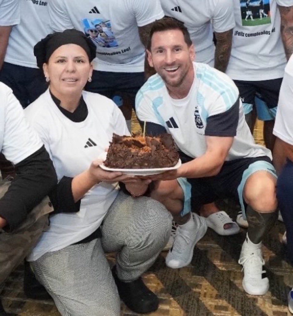 Flickxball's tweet photo. Messi on his birthday today. 🥹❤️ https://t.co/vMP783Vgma