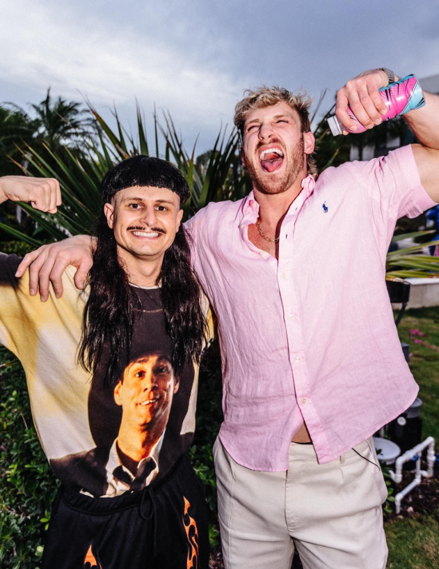 BrunoDiazcorp's tweet photo. 🚨CONFIRMADO| Logan Paul confirma que la C.I.A perseguía a Oliver Tree 

gaspi no debió juntarse con oliver😰 https://t.co/B08MEPRbvE