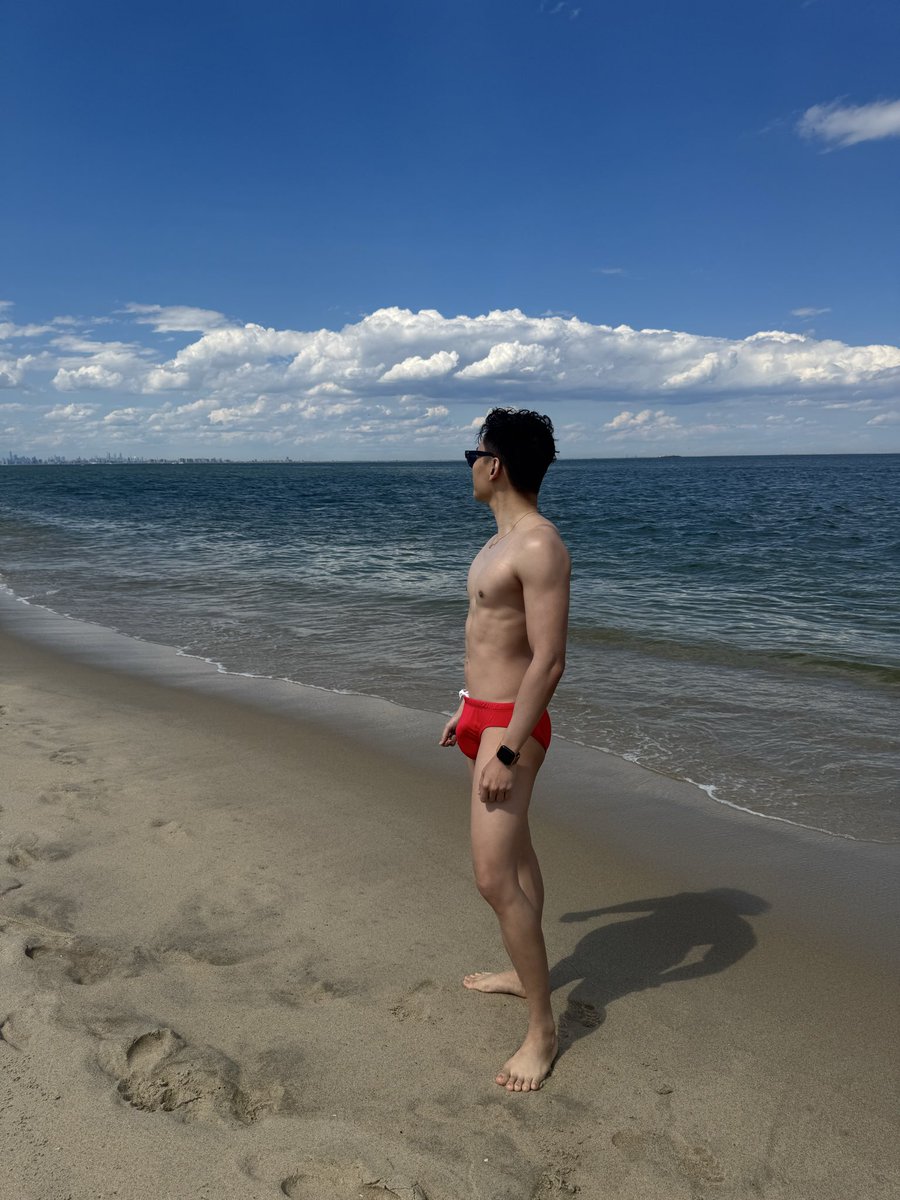 PTHaltacc96's tweet photo. Take me back to the beach 😫 Anyone wanna come with me? https://t.co/W8LMTvs1X1
