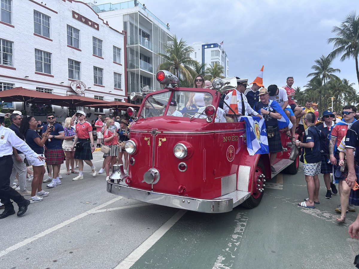DavidTannerTV's tweet photo. Miami nice.
And onto the stadium now.
#scotland https://t.co/aFTxQC4nEG