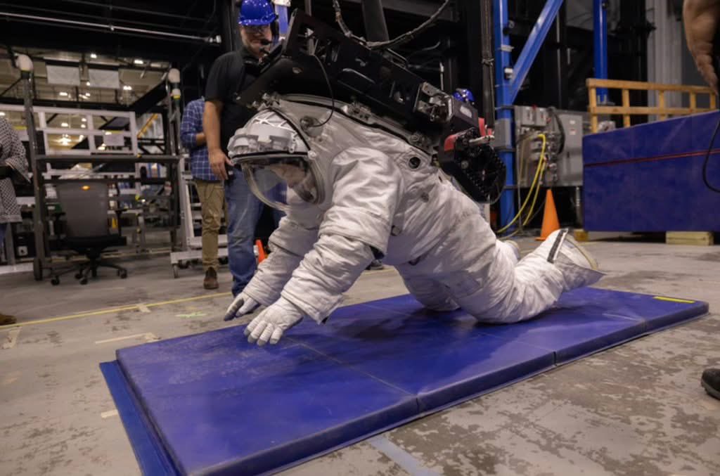 Astro_Wakata's tweet photo. The #AxEMU represents a major evolution in NASA’s approach to spacesuit development. While NASA has long partnered with industry for suit design and manufacturing, the xEVAS program marks the first time NASA is procuring lunar EVA services from a commercial provider under a service-based model. Leveraging lessons learned from legacy spacesuits, Axiom Space will incorporate new technology to deliver a suit with enhanced safety and reliability.