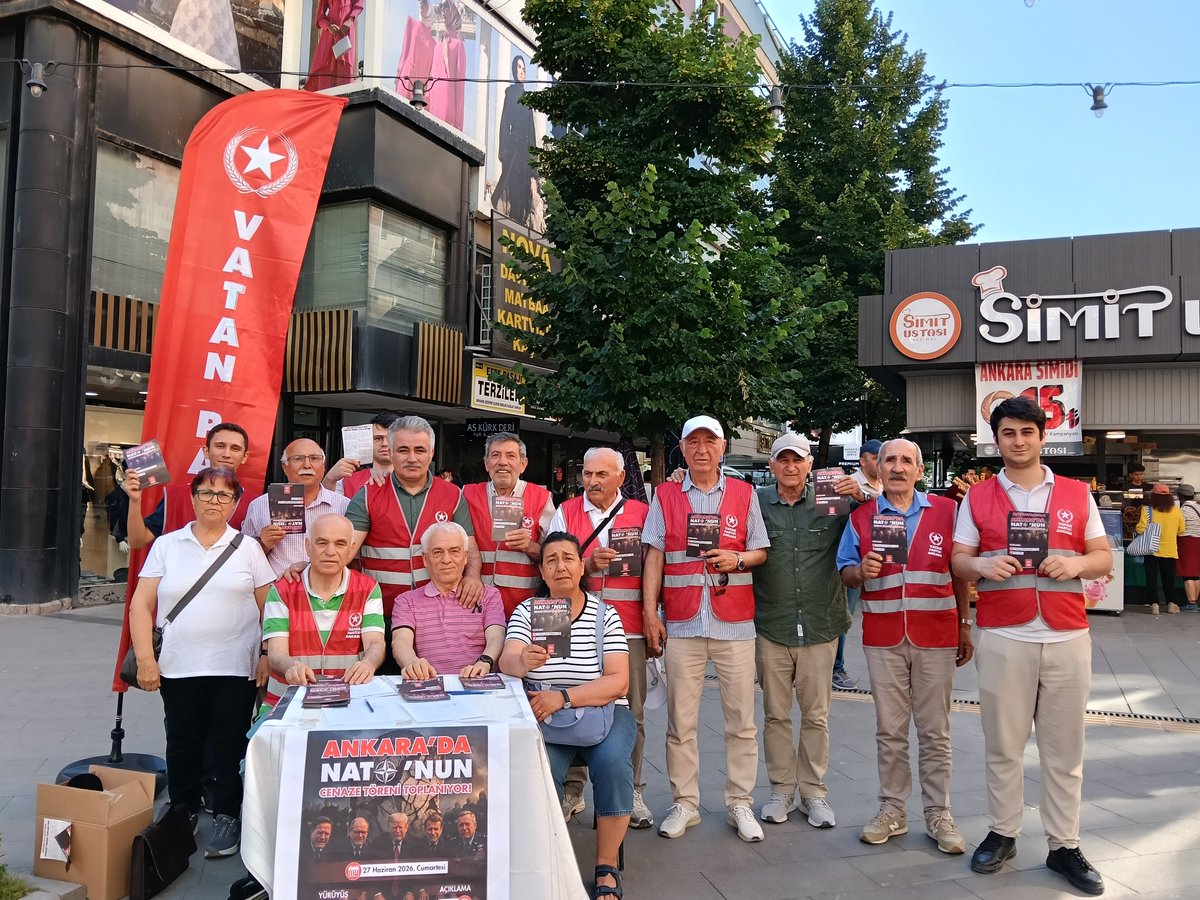 vatanpartisi06's tweet photo. 📍 ANKARA'DA NATO'NUN CENAZE TÖRENİ TOPLANIYOR! 

Türkiye düşmanı NATO'ya Ankara'da yer yok! Kızılay'da açtığımız imza masalarıyla halkımızı Türkiye'nin NATO'dan çıkmasına imza vermeye davet ettik. https://t.co/d19pBvr94Q