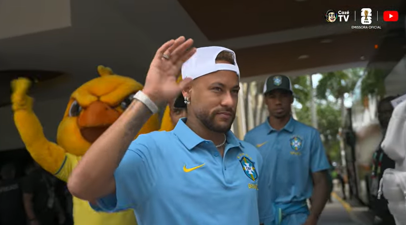 br_dadepressao's tweet photo. Incrível como Neymar Jr é capaz de mobilizar um país. O Brasil está parado tudo por causa de um único jogador. Ninguém fala do jogo da seleção em si, e sim, de quando Neymar vai entrar na partida. Pós Pelé é o maior camisa 10 da história da seleção brasileira. https://t.co/DM4iBG99YW