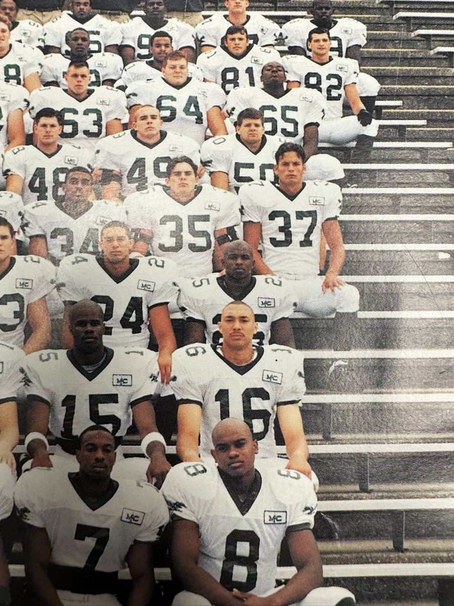 thevannzee's tweet photo. A buddy at work found this Eastern Michigan gem among his Dads stuff. 

In the 1995 CMU/EMU game, @CharlieBatch16 passed for 385 yards and ran for 3 TD’s in a 34-24 victory. https://t.co/H6KtNVzQ4i