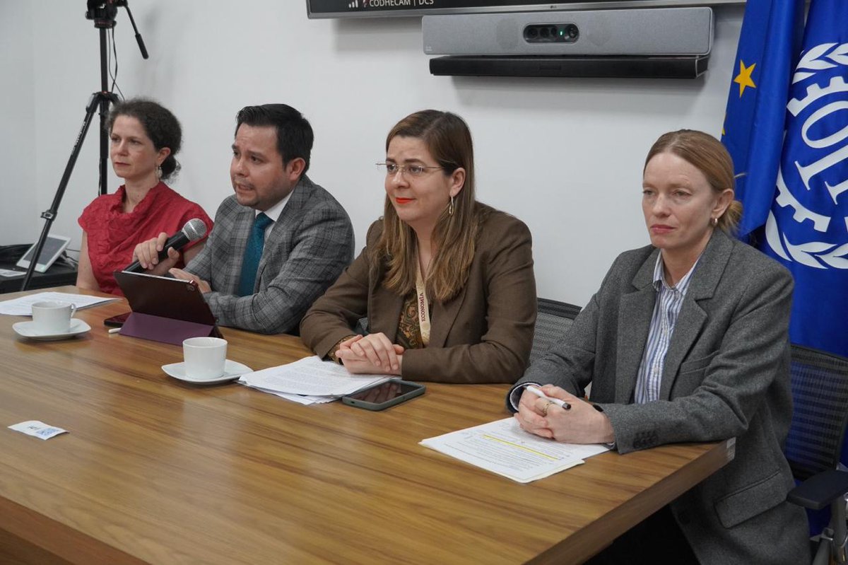 SE_mx's tweet photo. #ComunicadoEconomía - @OITMexico - @ONUDHmexico  🗞️

Inicia la consulta pública de la Política Nacional de Derechos Humanos y Empresas (#PNDHE)

🔗 https://t.co/5mkplccCit https://t.co/TMz2rdfkHA